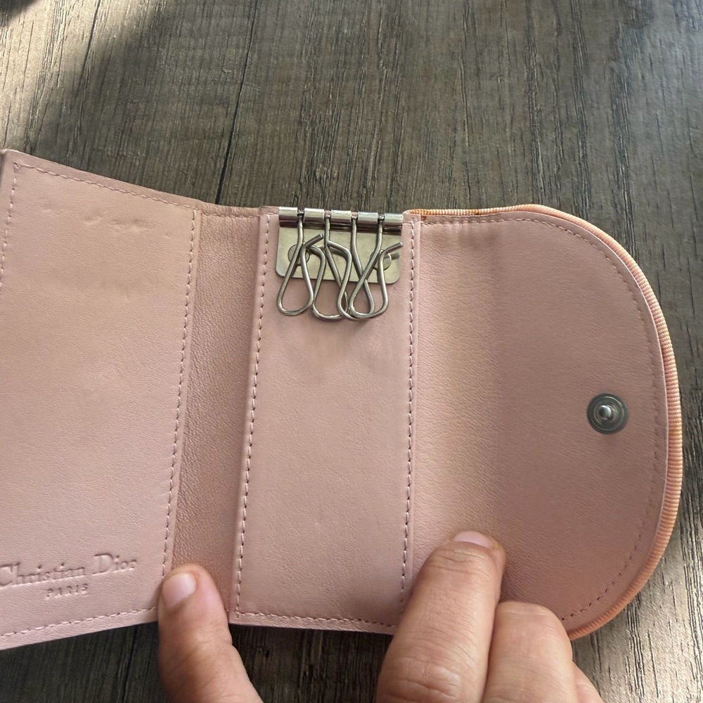 Dior Blush Pink Logo Wallet - Picture 3 of 5